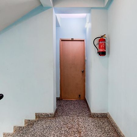 Hotel O Casa Astra Kalkutta Kültér fotó