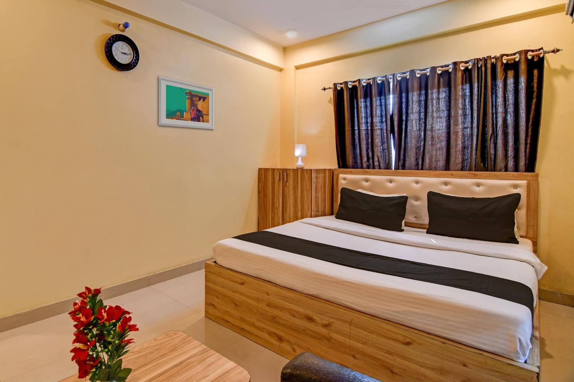 Hotel O Casa Astra Kalkutta Kültér fotó